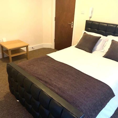 Serviced Accommodations ลูตัน ภายนอก รูปภาพ