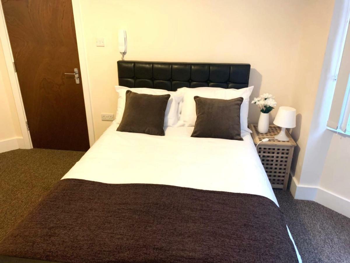 Serviced Accommodations ลูตัน ภายนอก รูปภาพ